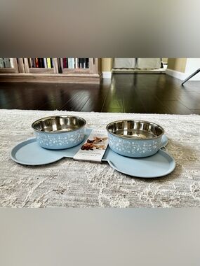 Laura Ashley Stainless Steel Pet Bowls & Silicone Mat